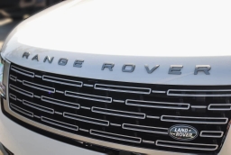 Land Rover Range Rover SE P400 SWB 2026