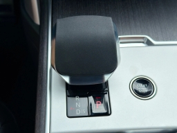 Land Rover Range Rover SE P400 SWB 2026