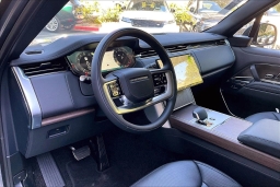 Land Rover Range Rover SE P530 LWB 7 Seat 2026