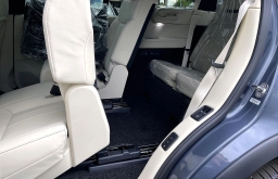 Land Rover Range Rover SE P530 LWB 7 Seat 2026