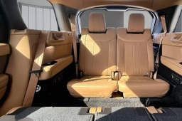 Land Rover Range Rover SE P530 LWB 7 Seat 2026