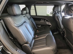 Land Rover Range Rover SE P530 LWB 7 Seat 2026