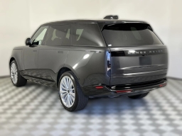 Land Rover Range Rover SE P400 LWB 7 Seat 2026