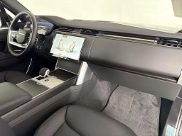 Land Rover Range Rover SE P400 LWB 7 Seat 2026