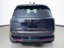 Land Rover Range Rover SE P400 LWB 7 Seat 2026