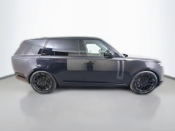 Land Rover Range Rover SE P400 LWB 7 Seat 2026