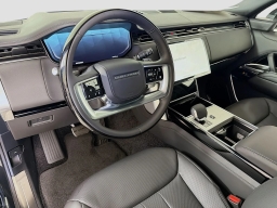 Land Rover Range Rover SE P400 LWB 7 Seat 2026