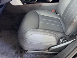 Land Rover Range Rover SE P400 LWB 7 Seat 2026