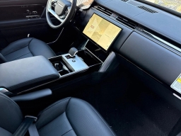 Land Rover Range Rover SE P400 LWB 7 Seat 2026