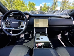 Land Rover Range Rover SE P400 LWB 7 Seat 2026