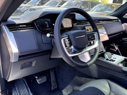 Land Rover Range Rover SE P400 LWB 7 Seat 2026