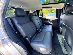 Land Rover Range Rover SE P400 LWB 7 Seat 2026