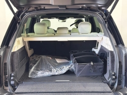 Land Rover Range Rover SE P400 LWB 7 Seat 2026