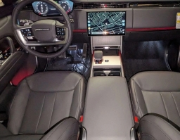 Land Rover Range Rover SE P400 LWB 7 Seat 2026