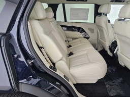 Land Rover Range Rover SE P400 LWB 7 Seat 2026