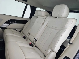 Land Rover Range Rover SE P400 LWB 7 Seat 2026