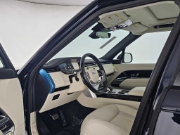 Land Rover Range Rover SE P400 LWB 7 Seat 2026