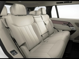 Land Rover Range Rover SE P400 LWB 7 Seat 2026