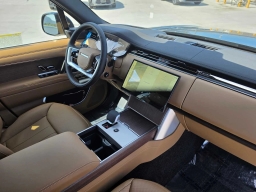 Land Rover Range Rover SE P400 LWB 7 Seat 2026