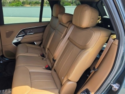 Land Rover Range Rover SE P400 LWB 7 Seat 2026