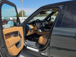 Land Rover Range Rover SE P400 LWB 7 Seat 2026