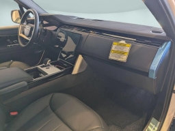 Land Rover Range Rover SE P400 LWB 7 Seat 2026
