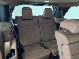 Land Rover Range Rover SE P400 LWB 7 Seat 2026