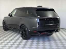 Land Rover Range Rover SE P400 LWB 7 Seat 2026