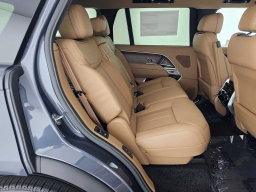 Land Rover Range Rover SE P400 LWB 7 Seat 2026