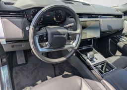 Land Rover Range Rover SE P400 LWB 7 Seat 2026