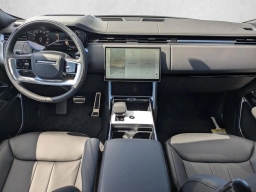 Land Rover Range Rover SE P400 LWB 7 Seat 2026