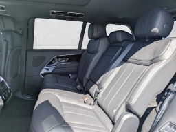 Land Rover Range Rover SE P400 LWB 7 Seat 2026