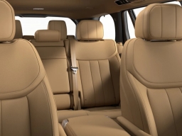 Land Rover Range Rover SE P400 LWB 7 Seat 2026