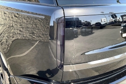 Land Rover Range Rover SE P400 LWB 7 Seat 2026