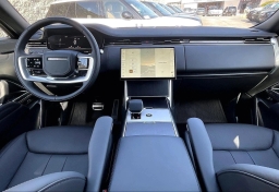 Land Rover Range Rover SE P400 LWB 7 Seat 2026