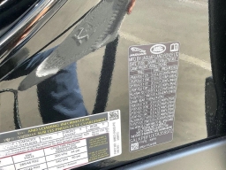 Land Rover Range Rover SE P400 LWB 7 Seat 2026