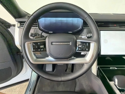 Land Rover Range Rover SE P400 LWB 7 Seat 2026