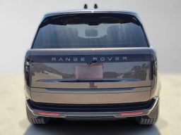 Land Rover Range Rover SE P400 LWB 7 Seat 2026