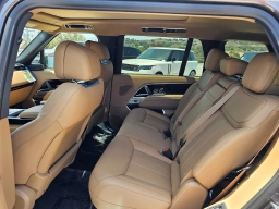 Land Rover Range Rover SE P400 LWB 7 Seat 2026