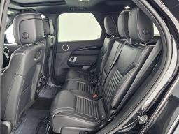 Land Rover Discovery S AWD 2026