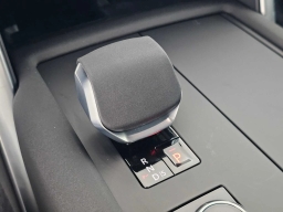 Land Rover Discovery S AWD 2026