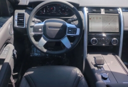 Land Rover Discovery S AWD 2026