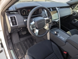 Land Rover Discovery S AWD 2026