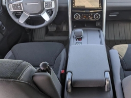 Land Rover Discovery S AWD 2026