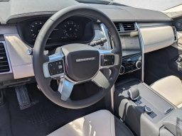 Land Rover Discovery Dynamic SE AWD 2026