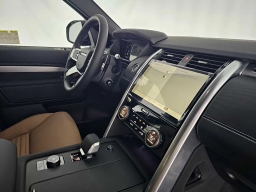 Land Rover Discovery Dynamic SE AWD 2026