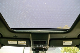 Land Rover Discovery Gemini Edition AWD 2026