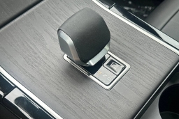 Land Rover Range Rover Velar S P250 2026