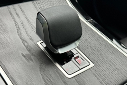 Land Rover Range Rover Velar Dynamic SE P250 2026