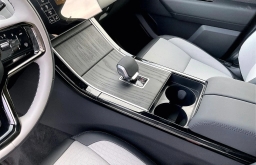 Land Rover Range Rover Velar Dynamic SE P250 2026